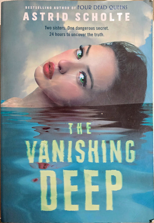 Book cover of 'The Vanishing Deep' by Astrid Scholte with a woman's face partially submerged in water.